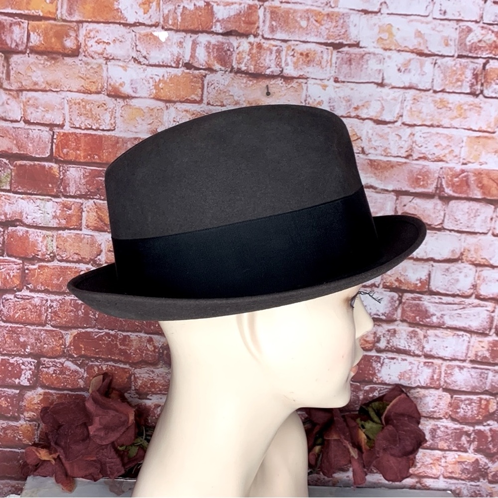 Vintage Larchmont gray and Black fur felt  Fedora - Picture 3 of 10